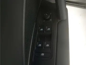 VW Tayron 1.5 eHybrid Life DSG AHK LED NAV RFK ACC