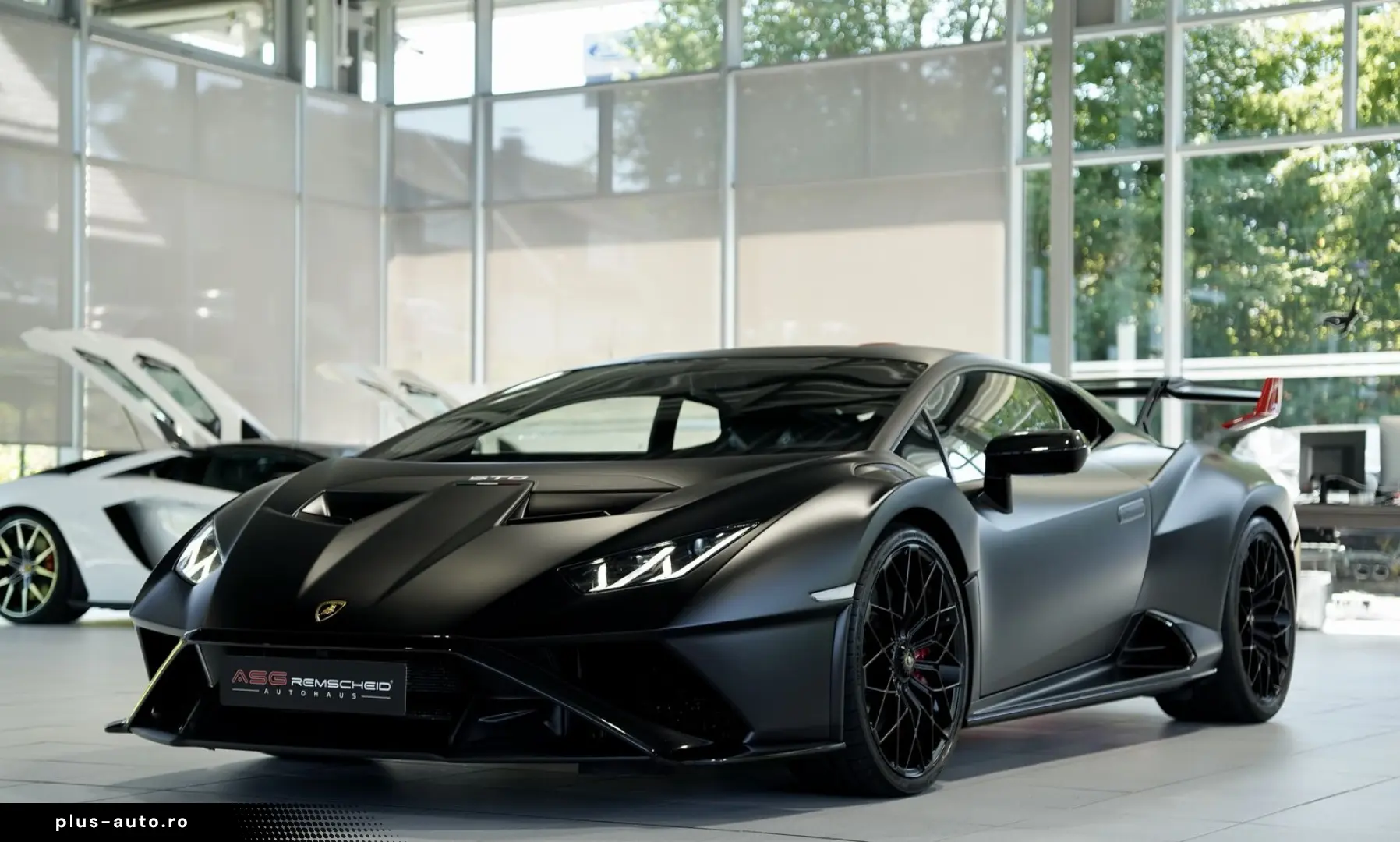 LAMBORGHINI Huracán STO  2.Hand  LIFT  Kamera  Nero-Nemesis
