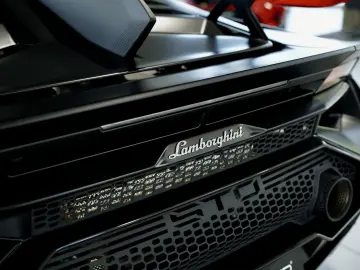 LAMBORGHINI Huracán STO  2.Hand  LIFT  Kamera  Nero-Nemesis