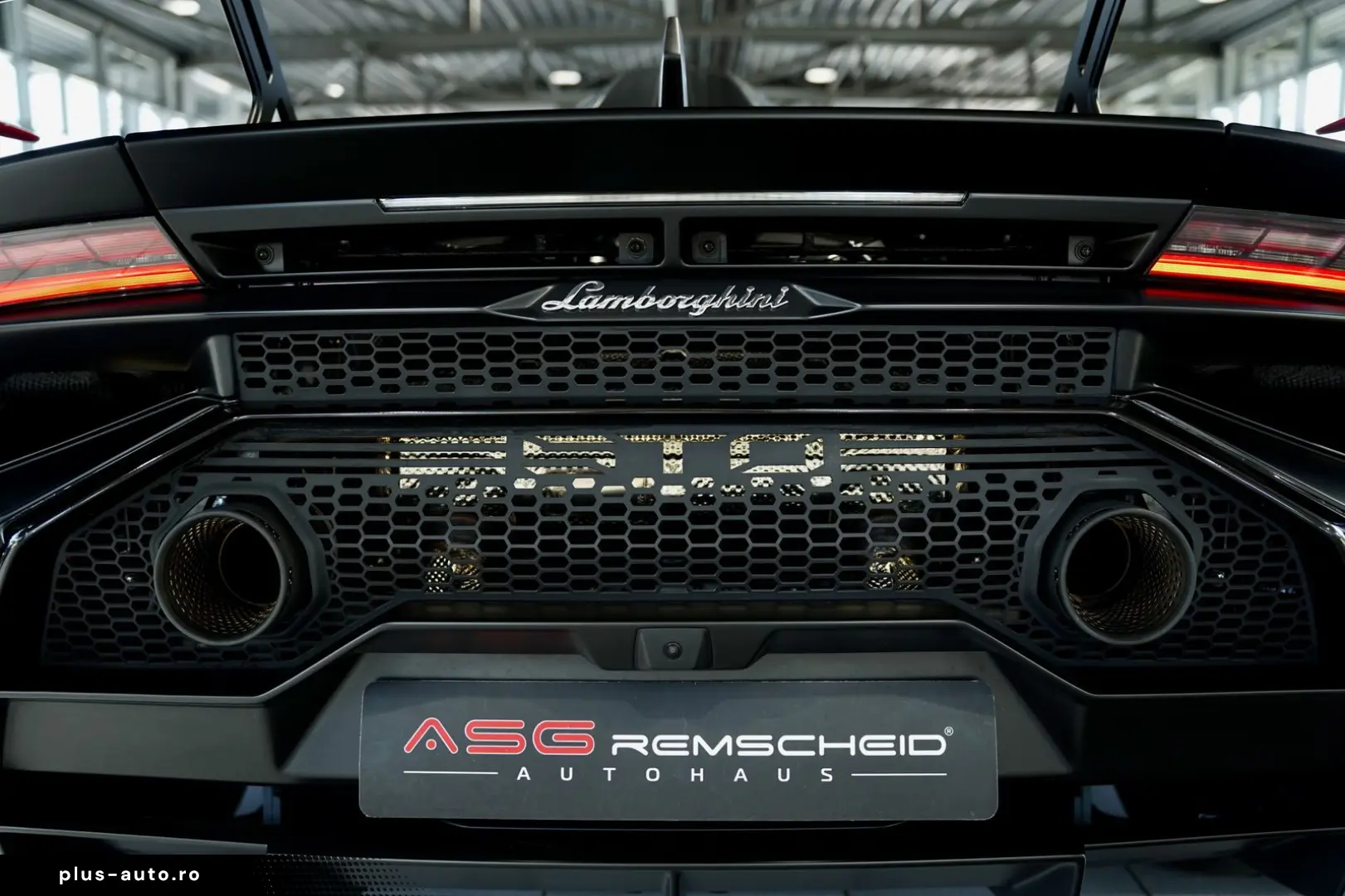 LAMBORGHINI Huracán STO  2.Hand  LIFT  Kamera  Nero-Nemesis