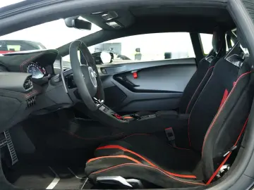 LAMBORGHINI Huracán STO  2.Hand  LIFT  Kamera  Nero-Nemesis