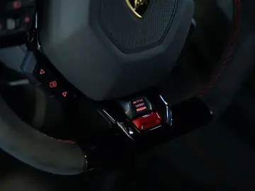 LAMBORGHINI Huracán STO  2.Hand  LIFT  Kamera  Nero-Nemesis