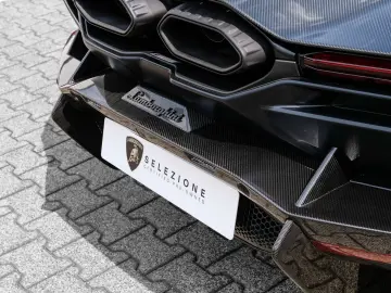LAMBORGHINI Revuelto Nero Nemesis  Full Exterior Carbon