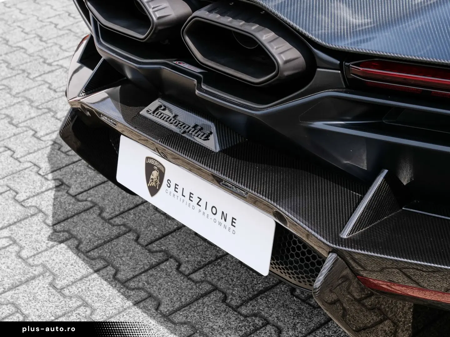 LAMBORGHINI Revuelto Nero Nemesis  Full Exterior Carbon