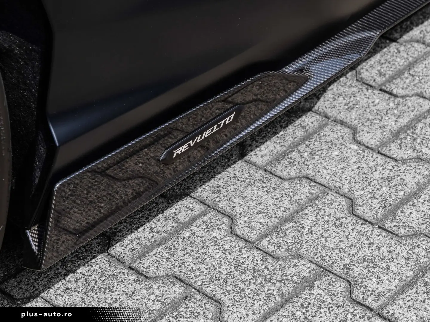 LAMBORGHINI Revuelto Nero Nemesis  Full Exterior Carbon