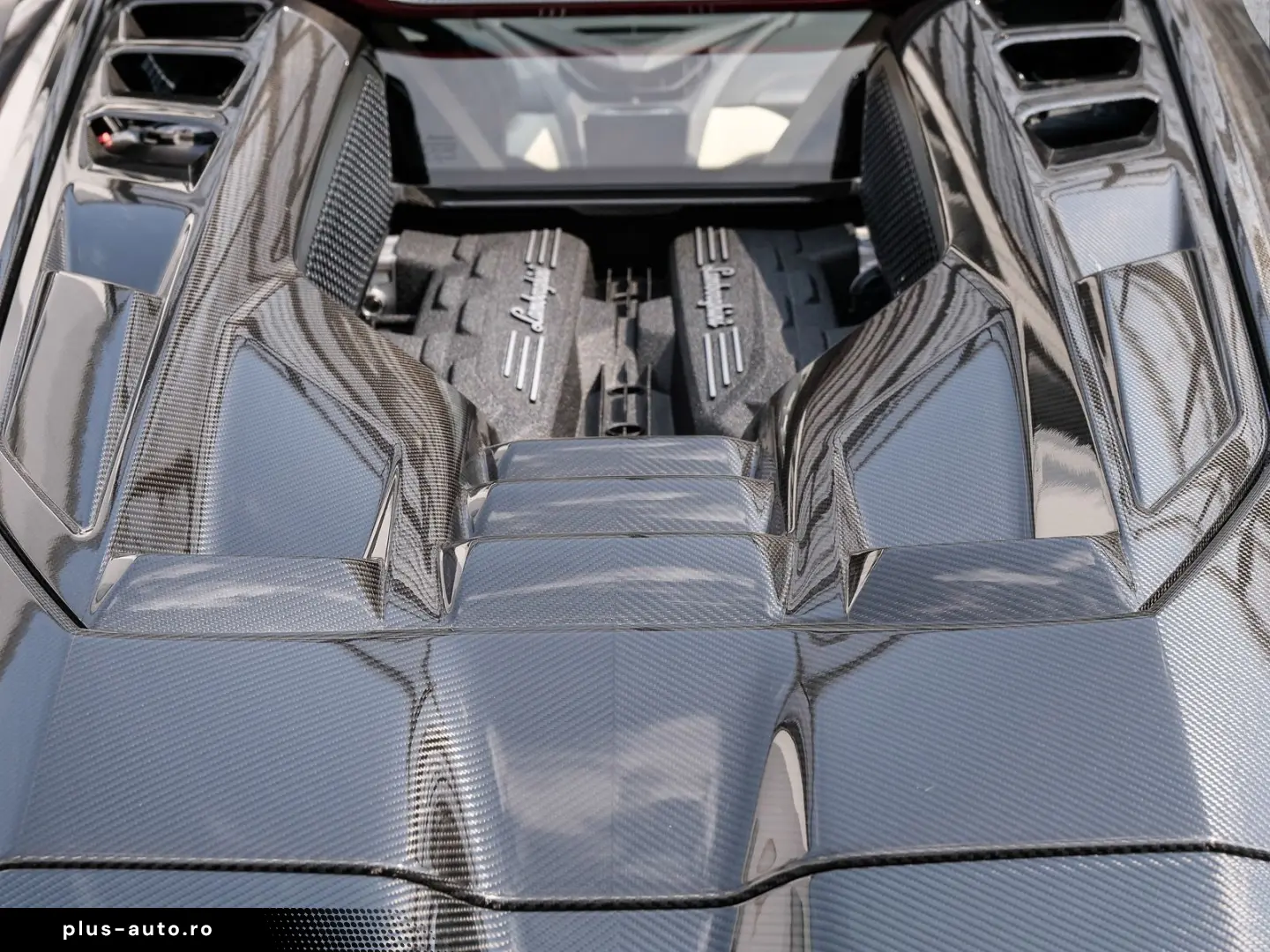 LAMBORGHINI Revuelto Nero Nemesis  Full Exterior Carbon