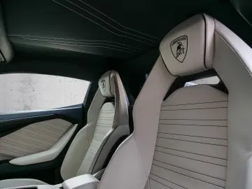 LAMBORGHINI Revuelto Nero Nemesis  Full Exterior Carbon