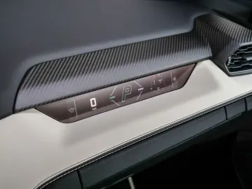LAMBORGHINI Revuelto Nero Nemesis  Full Exterior Carbon