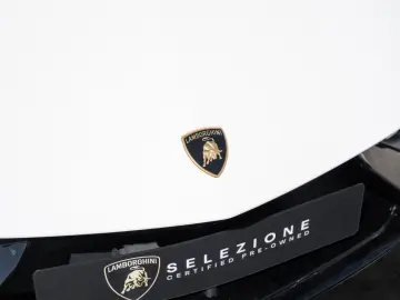 LAMBORGHINI Revuelto   Classica Trim   Passenger Display
