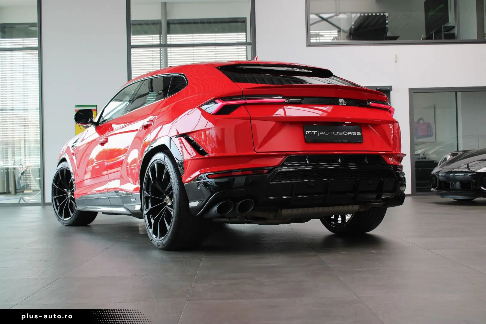 LAMBORGHINI URUS   S   B&O 3D BLACK &STYLE-PACK PANORAMA 23
