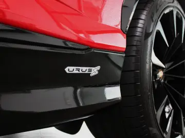 LAMBORGHINI URUS   S   B&O 3D BLACK &STYLE-PACK PANORAMA 23