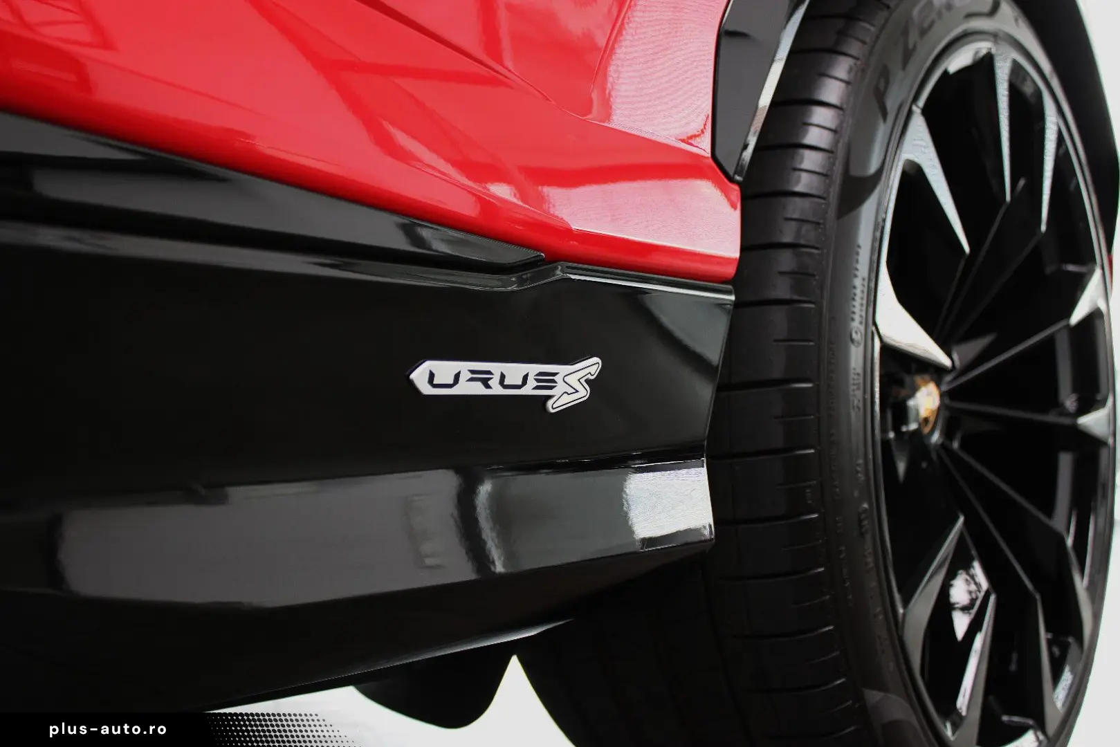 LAMBORGHINI URUS   S   B&O 3D BLACK &STYLE-PACK PANORAMA 23