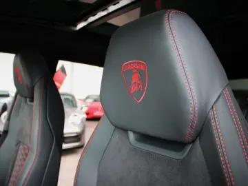 LAMBORGHINI URUS   S   B&O 3D BLACK &STYLE-PACK PANORAMA 23