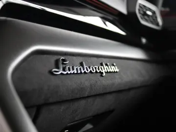 LAMBORGHINI URUS   S   B&O 3D BLACK &STYLE-PACK PANORAMA 23