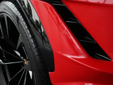 LAMBORGHINI URUS   S   B&O 3D BLACK &STYLE-PACK PANORAMA 23
