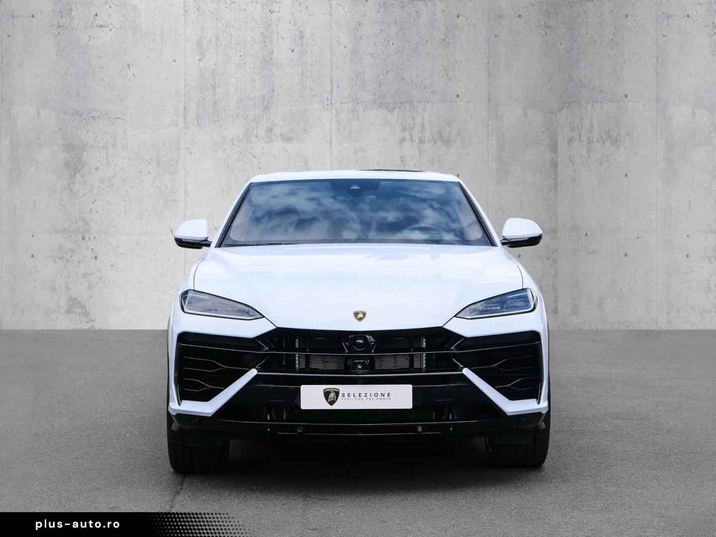 LAMBORGHINI Urus SE Bianco Sapphirus  Panoramic Roof
