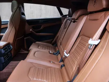 LAMBORGHINI Urus SE Bianco Sapphirus  Panoramic Roof