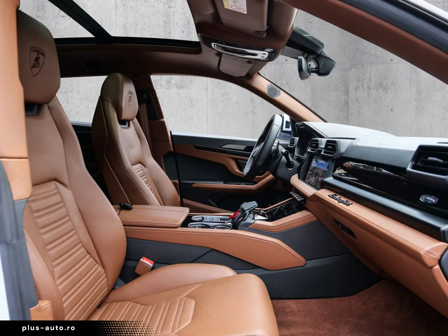 LAMBORGHINI Urus SE Bianco Sapphirus  Panoramic Roof