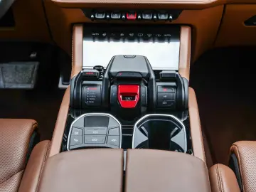 LAMBORGHINI Urus SE Bianco Sapphirus  Panoramic Roof