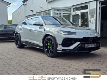 LAMBORGHINI Urus PERFORMANTE FULL CARBON Akrapovic B&O