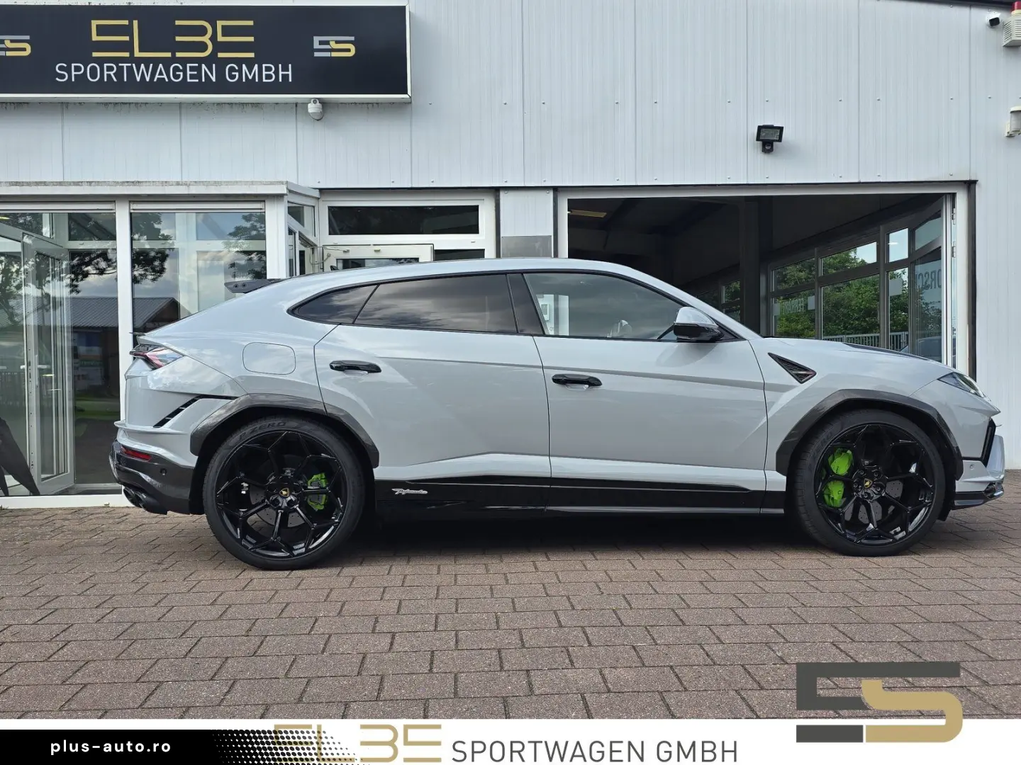 LAMBORGHINI Urus PERFORMANTE FULL CARBON Akrapovic B&O