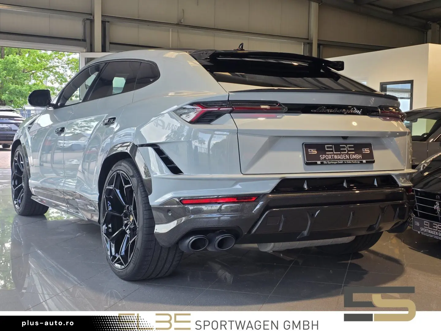 LAMBORGHINI Urus PERFORMANTE FULL CARBON Akrapovic B&O