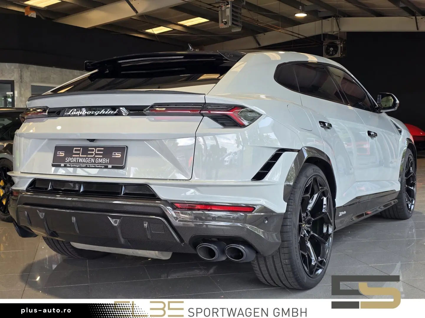 LAMBORGHINI Urus PERFORMANTE FULL CARBON Akrapovic B&O