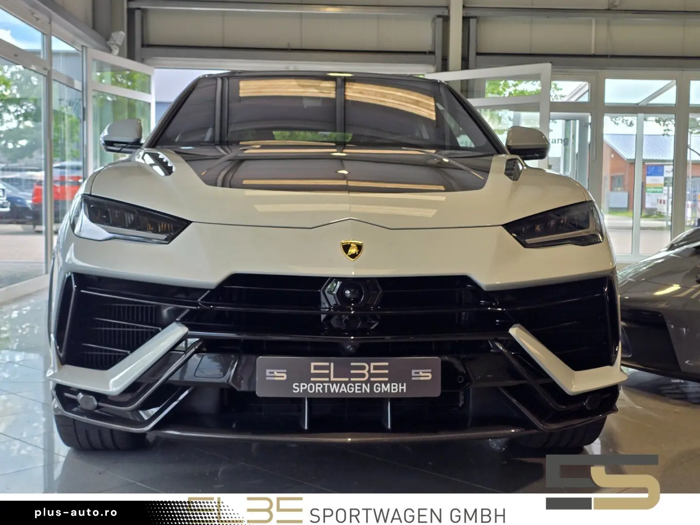 LAMBORGHINI Urus PERFORMANTE FULL CARBON Akrapovic B&O