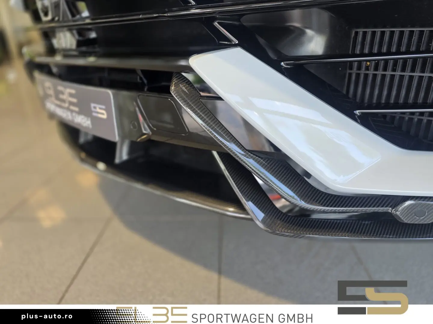 LAMBORGHINI Urus PERFORMANTE FULL CARBON Akrapovic B&O