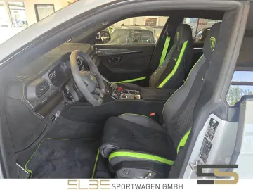 LAMBORGHINI Urus PERFORMANTE FULL CARBON Akrapovic B&O