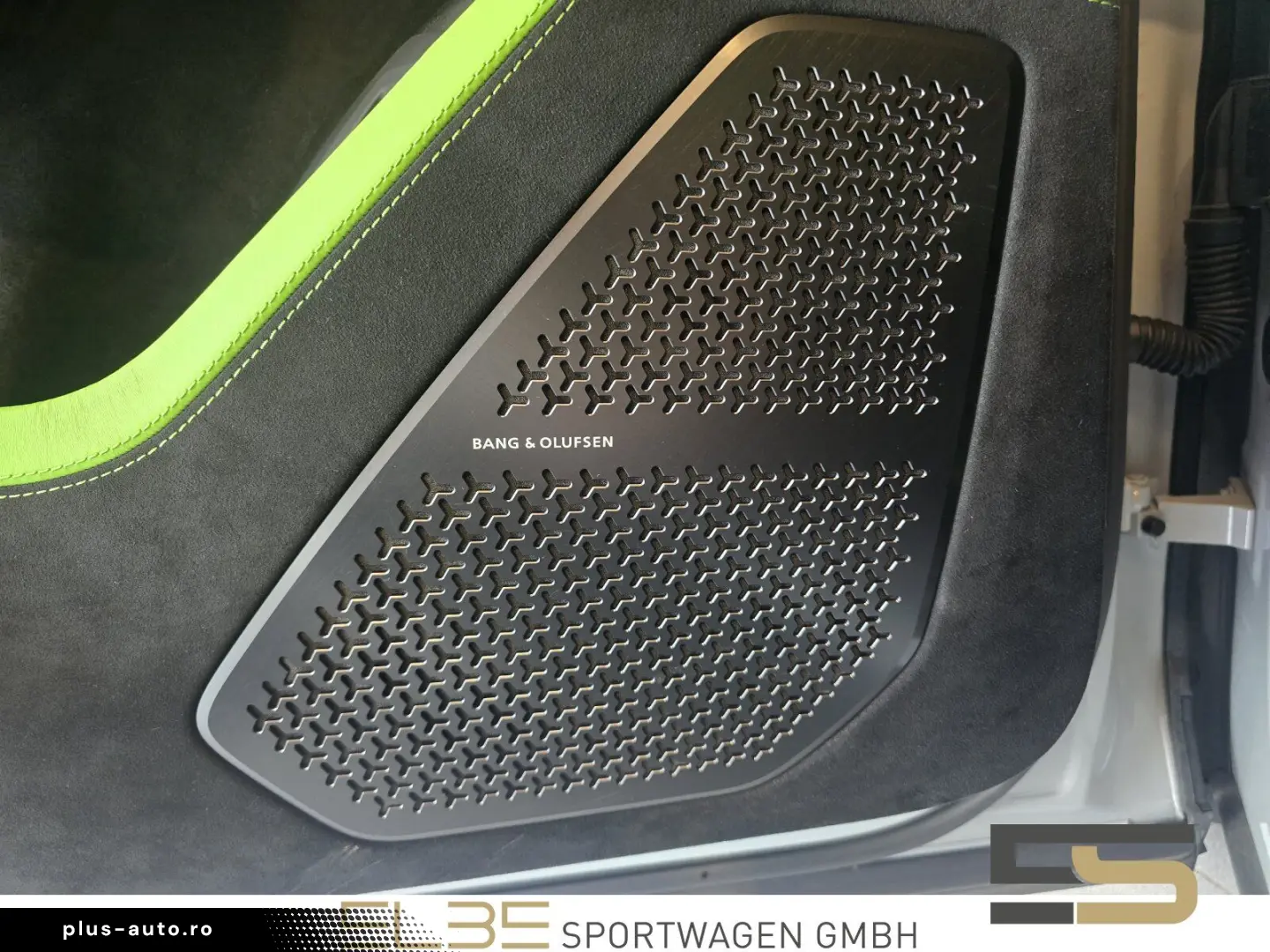 LAMBORGHINI Urus PERFORMANTE FULL CARBON Akrapovic B&O