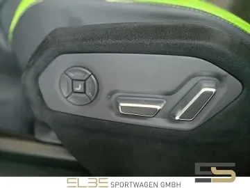 LAMBORGHINI Urus PERFORMANTE FULL CARBON Akrapovic B&O