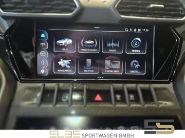 LAMBORGHINI Urus PERFORMANTE FULL CARBON Akrapovic B&O