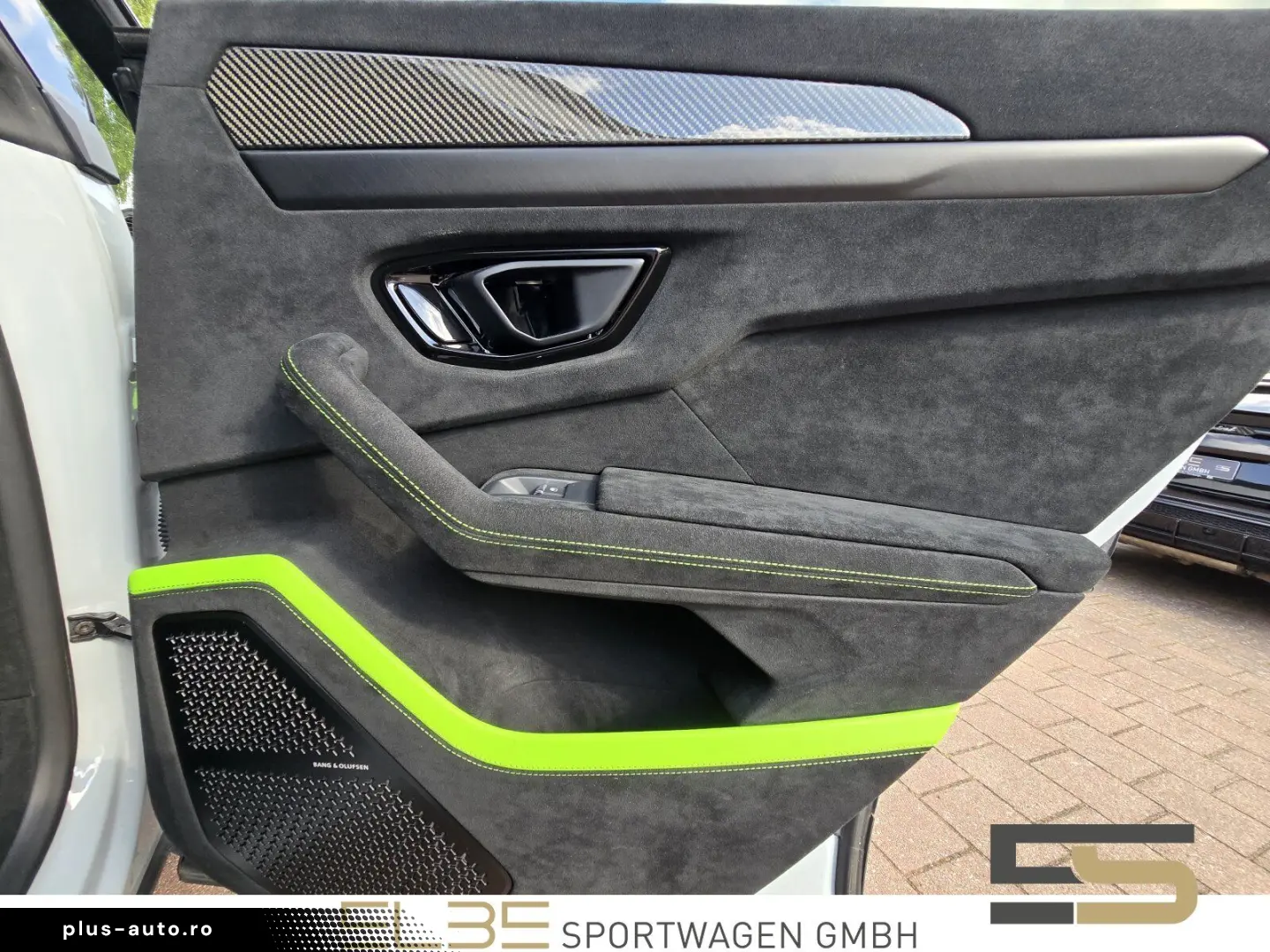 LAMBORGHINI Urus PERFORMANTE FULL CARBON Akrapovic B&O