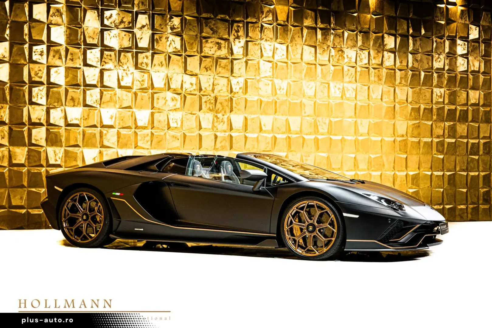 LAMBORGHINI LP 780-4 ULTIMAE ROADSTER CARBON FIBER