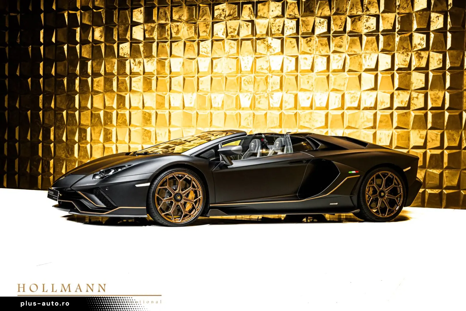 LAMBORGHINI LP 780-4 ULTIMAE ROADSTER CARBON FIBER