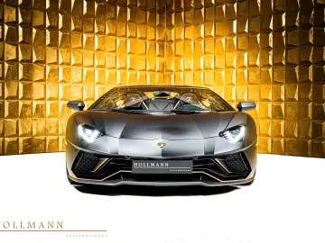 LAMBORGHINI LP 780-4 ULTIMAE ROADSTER CARBON FIBER