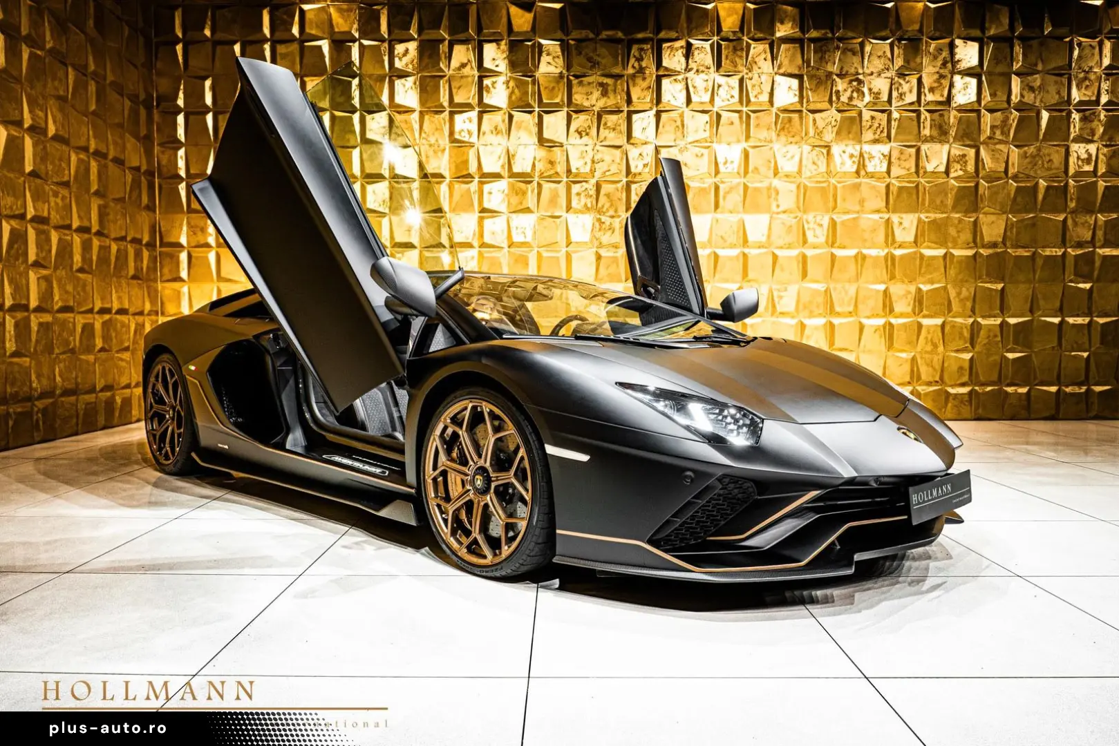 LAMBORGHINI LP 780-4 ULTIMAE ROADSTER CARBON FIBER