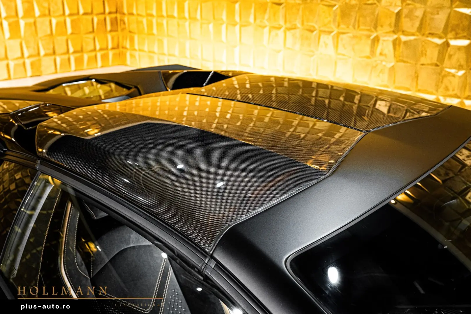 LAMBORGHINI LP 780-4 ULTIMAE ROADSTER CARBON FIBER
