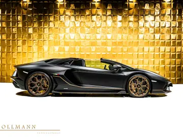 LAMBORGHINI LP 780-4 ULTIMAE ROADSTER CARBON FIBER