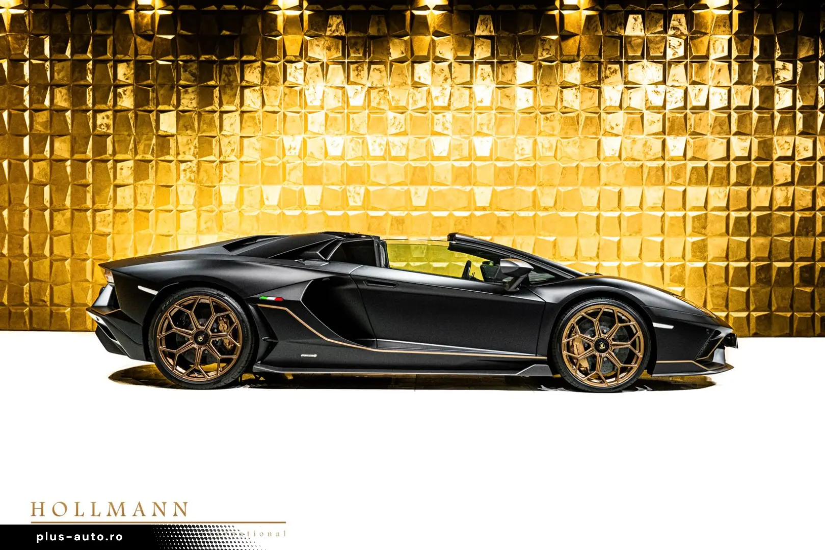 LAMBORGHINI LP 780-4 ULTIMAE ROADSTER CARBON FIBER