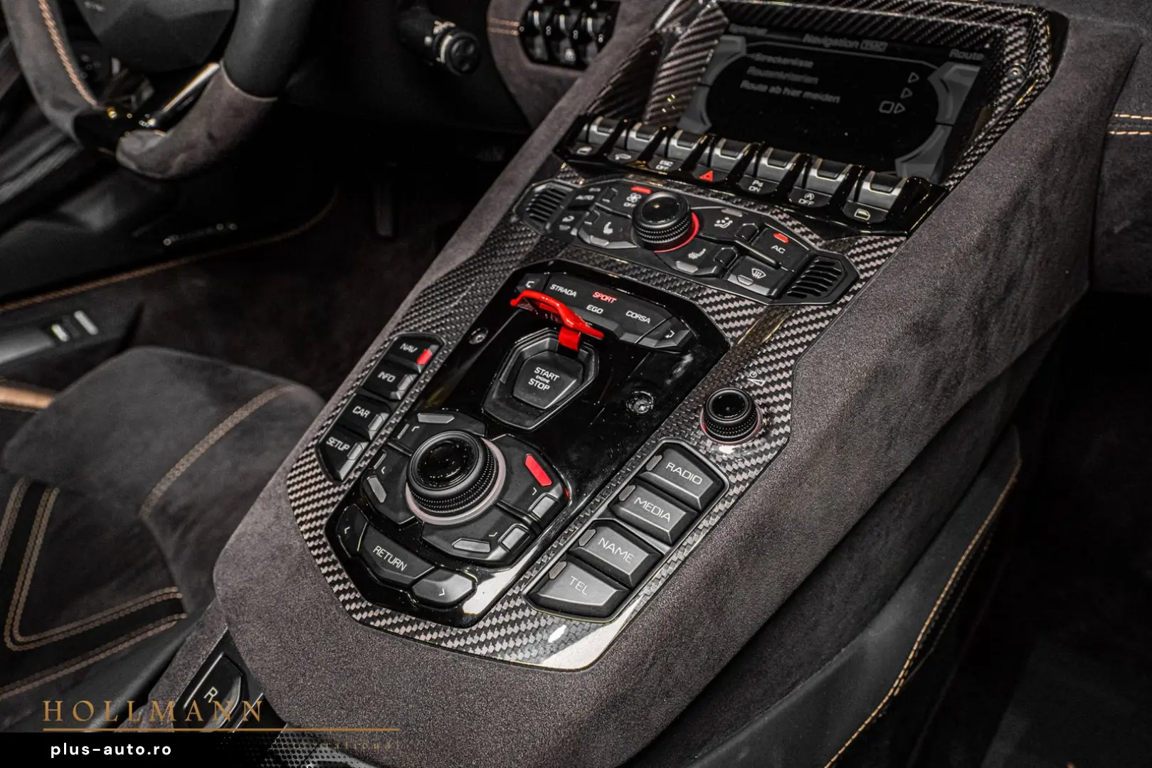 LAMBORGHINI LP 780-4 ULTIMAE ROADSTER CARBON FIBER