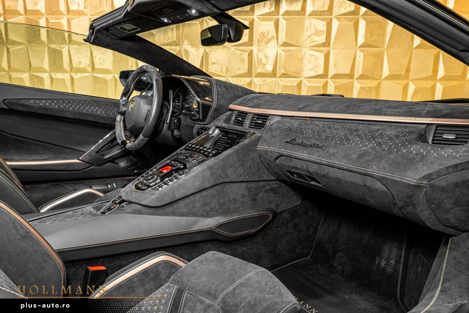 LAMBORGHINI LP 780-4 ULTIMAE ROADSTER CARBON FIBER