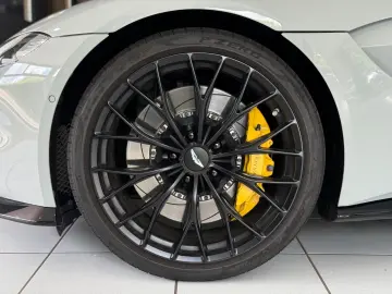 ASTON MARTIN V8 Vantage APEX GREY 21  360 MEMORY SIT…
