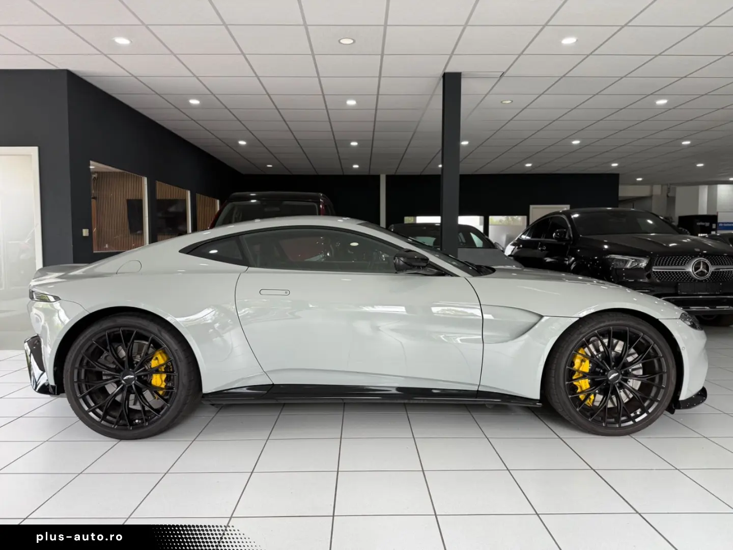 ASTON MARTIN V8 Vantage APEX GREY 21  360 MEMORY SIT&hellip;