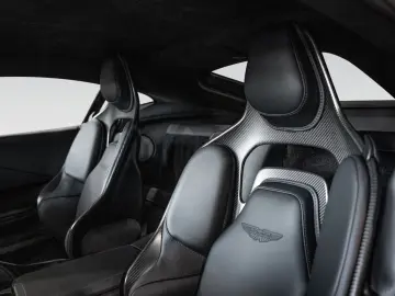 ASTON MARTIN Vantage MY25   Carbon FIbre Performance Seat