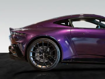 ASTON MARTIN Vantage MY25   Carbon FIbre Performance Seat