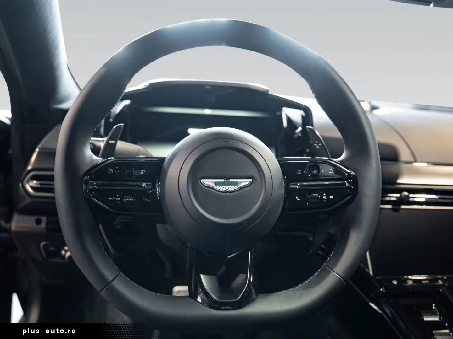 ASTON MARTIN Vantage MY25   Carbon FIbre Performance Seat