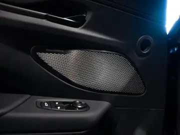 ASTON MARTIN Vantage MY25   Carbon FIbre Performance Seat