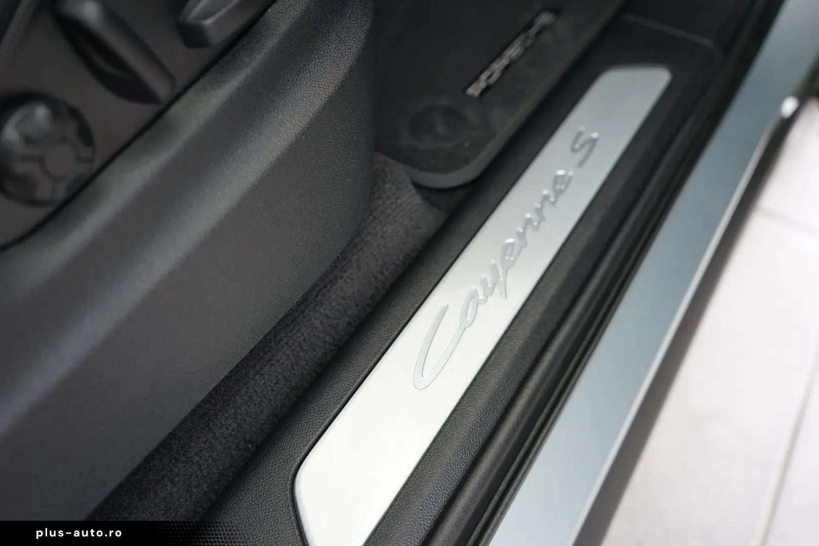 PORSCHE Cayenne Coupe S E-Hybrid HA-Lenkung InnoDriv 18W